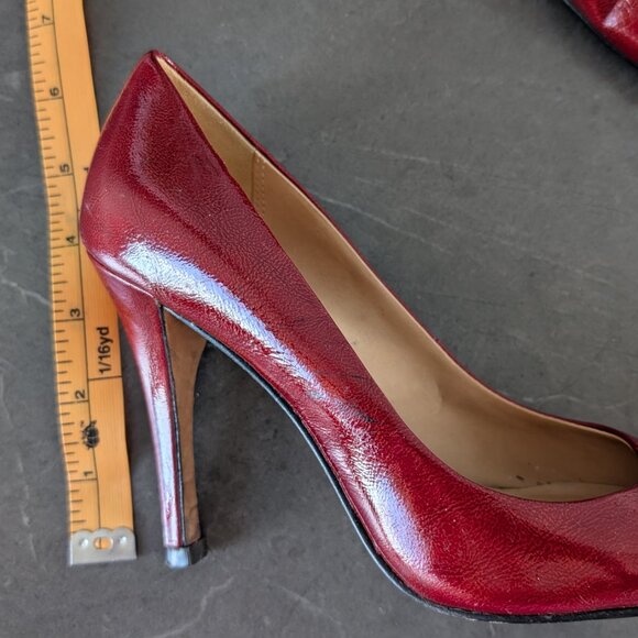 Boutique 9 Blood Red patent leather pumps size 5.5 - Picture 8 of 9